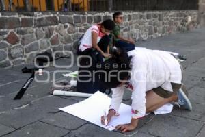 MANIFESTACIÓN MONUMENTO FUNDADORES