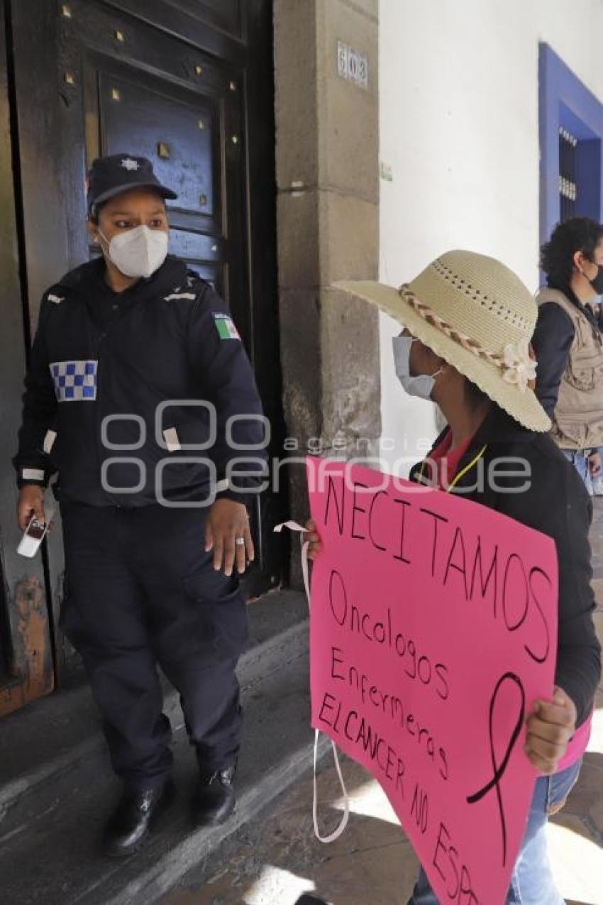 MANIFESTACIÓN MUJERES CÁNCER