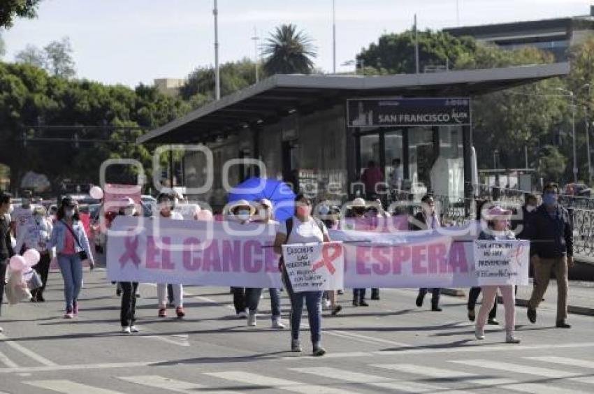 MANIFESTACIÓN MUJERES CÁNCER