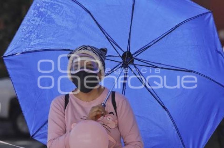 MANIFESTACIÓN MUJERES CÁNCER