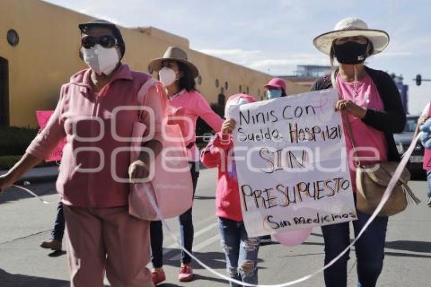 MANIFESTACIÓN MUJERES CÁNCER