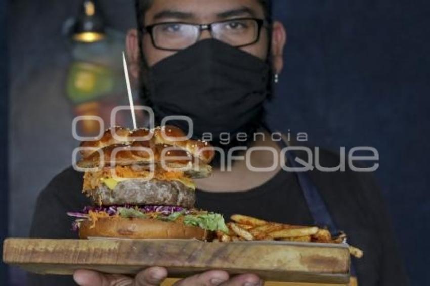 HAMBURGUESA DE HOJALDRA