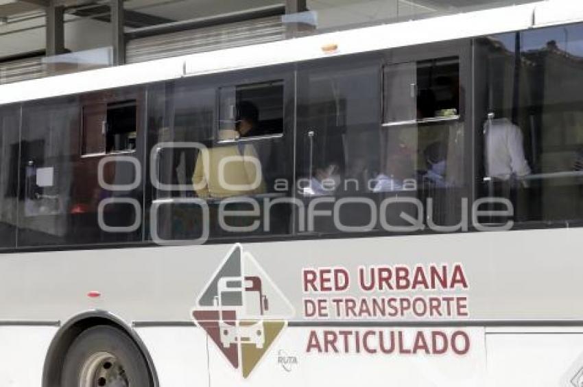 TRANSPORTE PÚBLICO