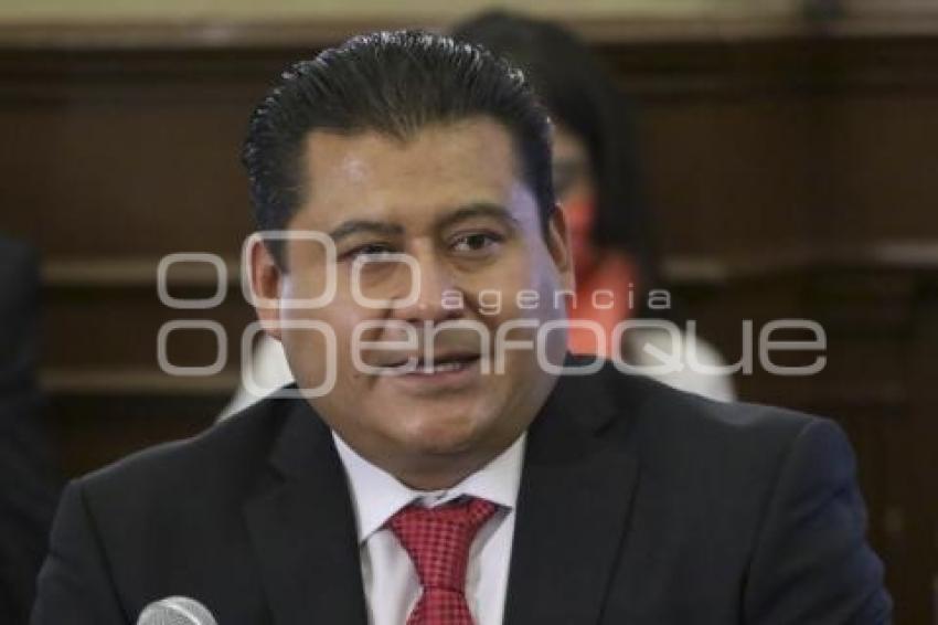 RAÚL CORONA 