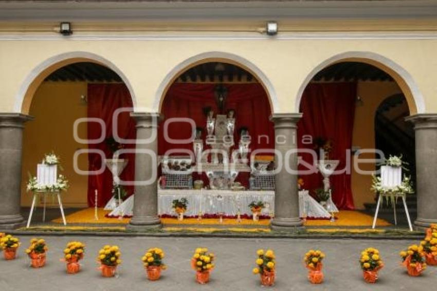 OFRENDA . CASA DE CULTURA