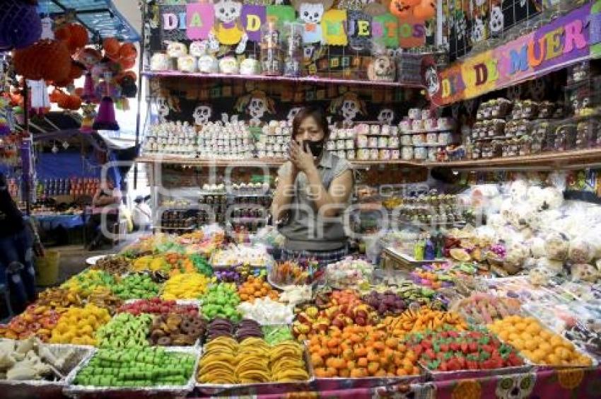 MERCADO . DÍA DE MUERTOS