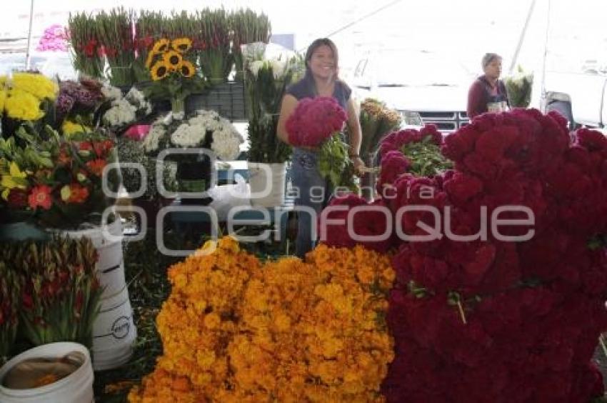 MERCADO . DÍA DE MUERTOS