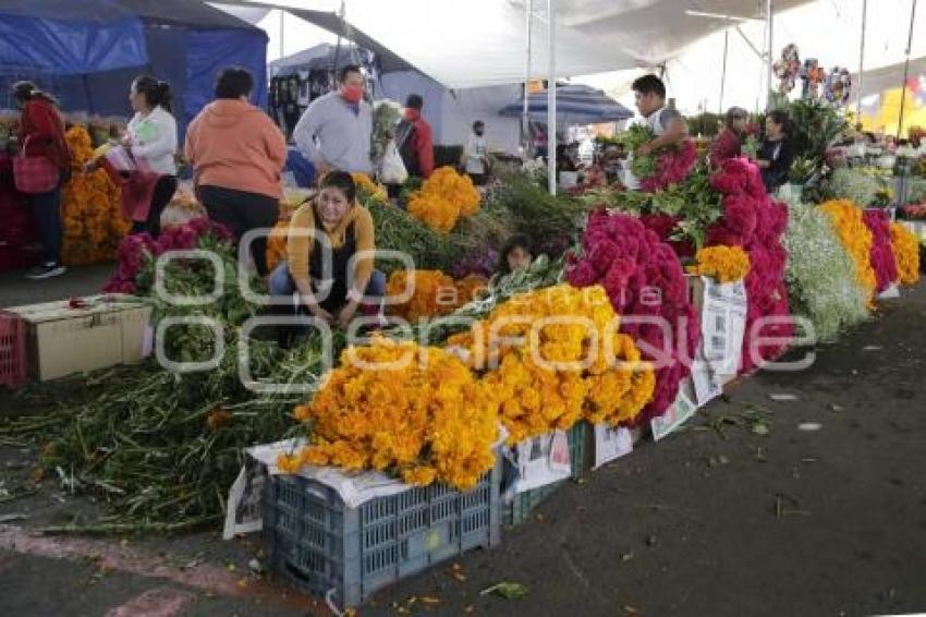 MERCADO . DÍA DE MUERTOS