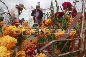 DÍA DE MUERTOS . PANTEONES