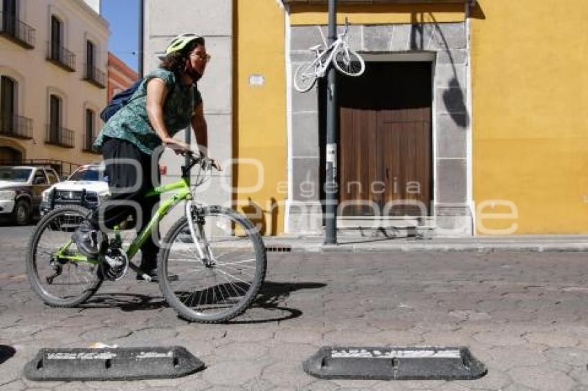 BICICLETA BLANCA