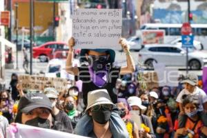 MARCHA FEMINISTA