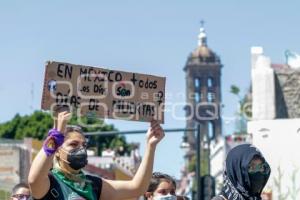 MARCHA FEMINISTA