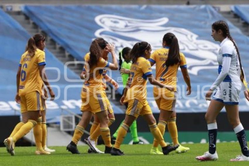 FÚTBOL FEMENIL . PUEBLA VS TIGRES