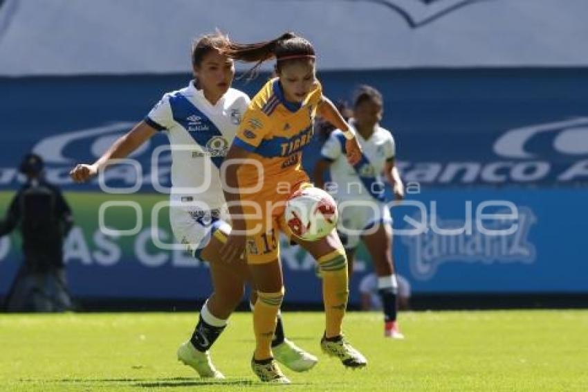 FÚTBOL FEMENIL . PUEBLA VS TIGRES