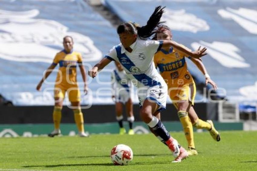 FÚTBOL FEMENIL . PUEBLA VS TIGRES