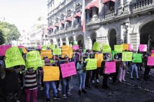 MANIFESTACIÓN FUERZA 2000