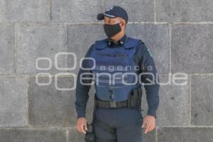 DÍA DEL HOMBRE . POLICÍA