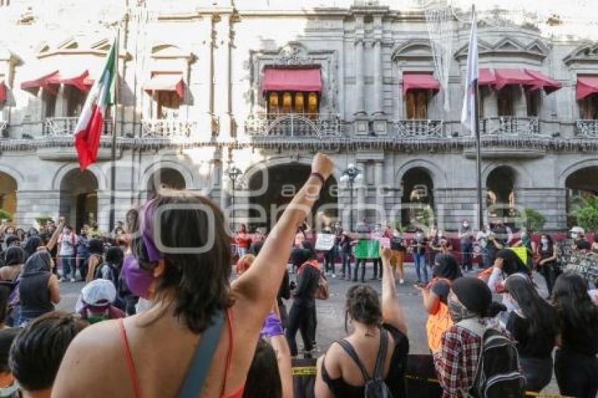 MARCHA FEMINISTA