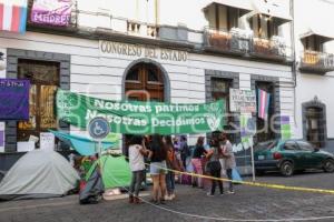 FEMINISTAS . CONGRESO DEL ESTADO