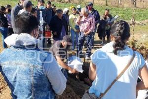 FUNERAL BEBÉ LÁZARO