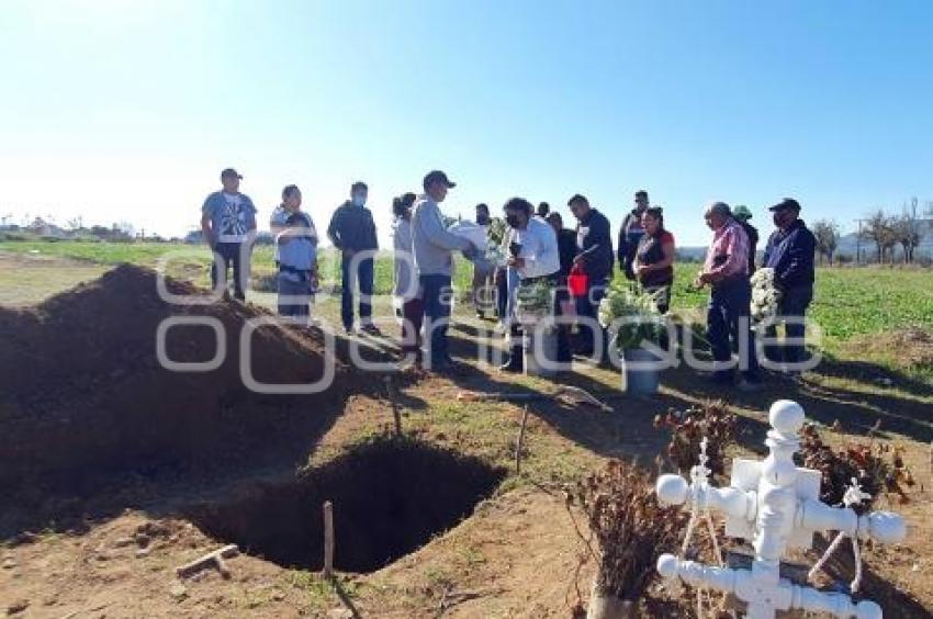 FUNERAL BEBÉ LÁZARO