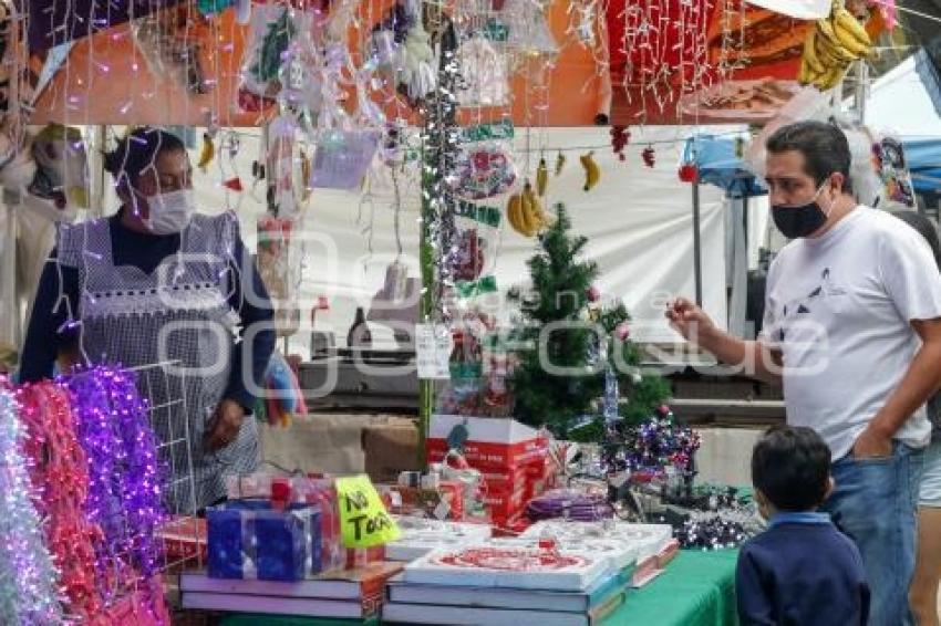 BAZAR NAVIDEÑO