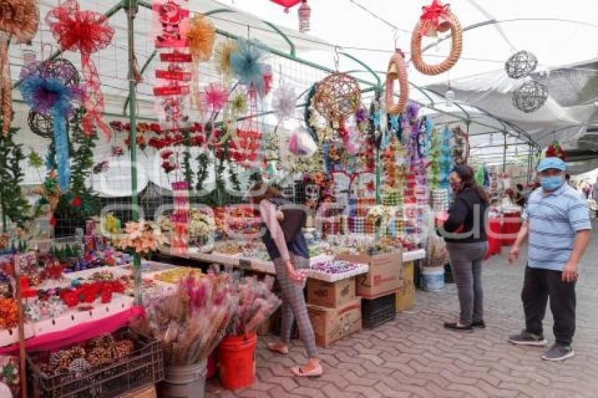 BAZAR NAVIDEÑO