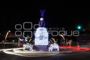 AVENIDA JUÁREZ . ILUMINACIÓN NAVIDEÑA