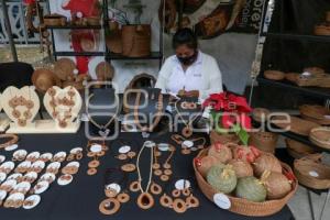 BAZAR NAVIDEÑO . PARQUE JUÁREZ