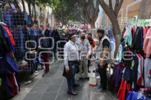 AYUNTAMIENTO . VENDEDORES AMBULANTES