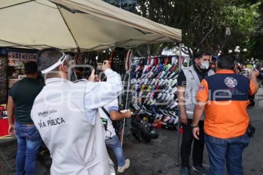 AYUNTAMIENTO . VENDEDORES AMBULANTES