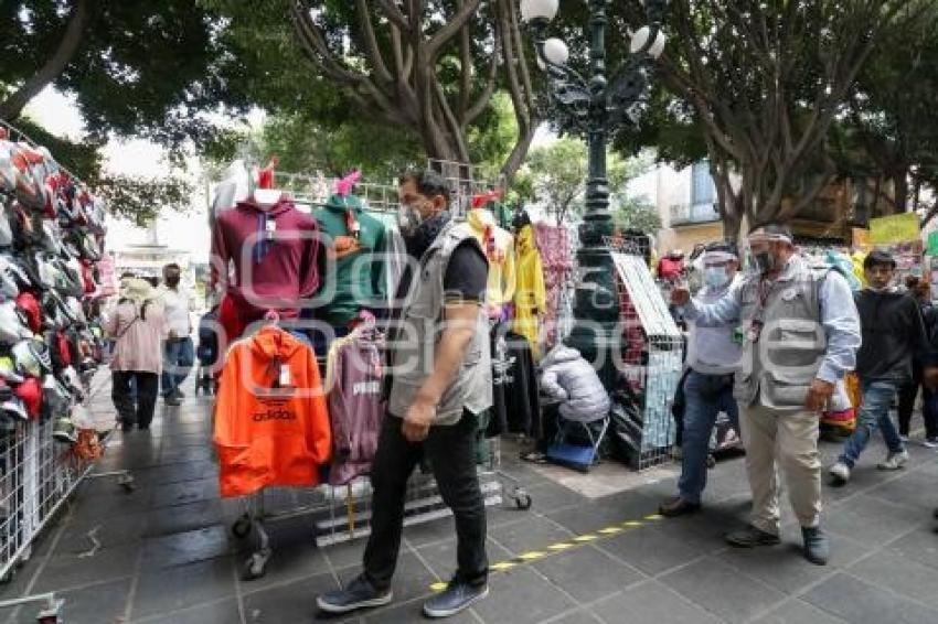 AYUNTAMIENTO . VENDEDORES AMBULANTES