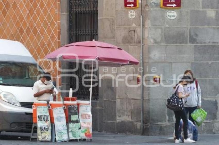 CENTRO HISTÓRICO . AMBULANTAJE