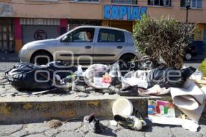 CALLES . BASURA