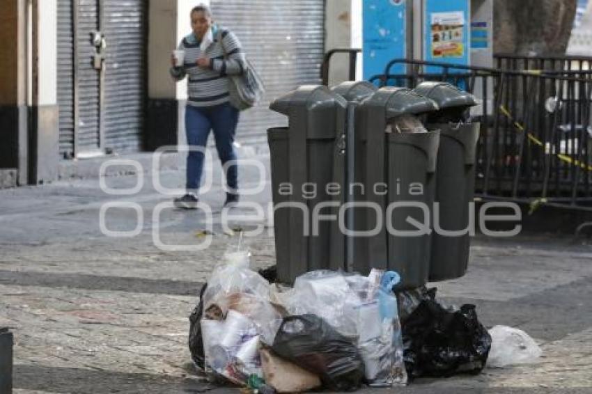 5 DE MAYO . BASURA