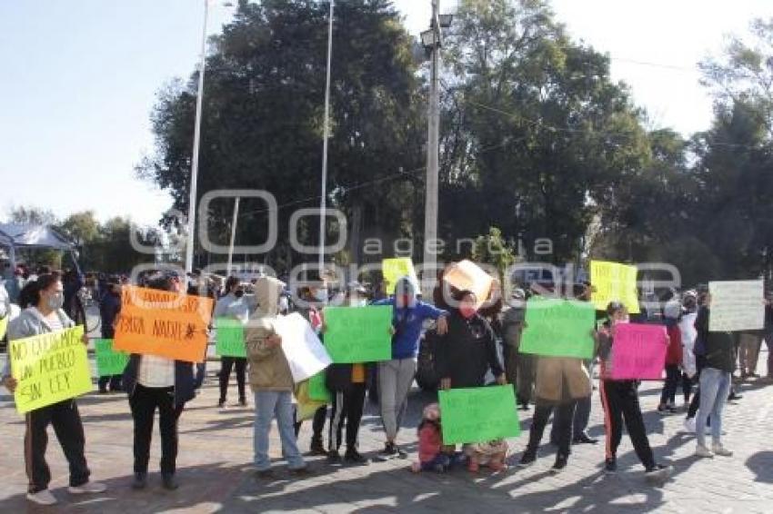 HUEJOTZINGO . MANIFESTACIÓN TRANSPORTISTAS