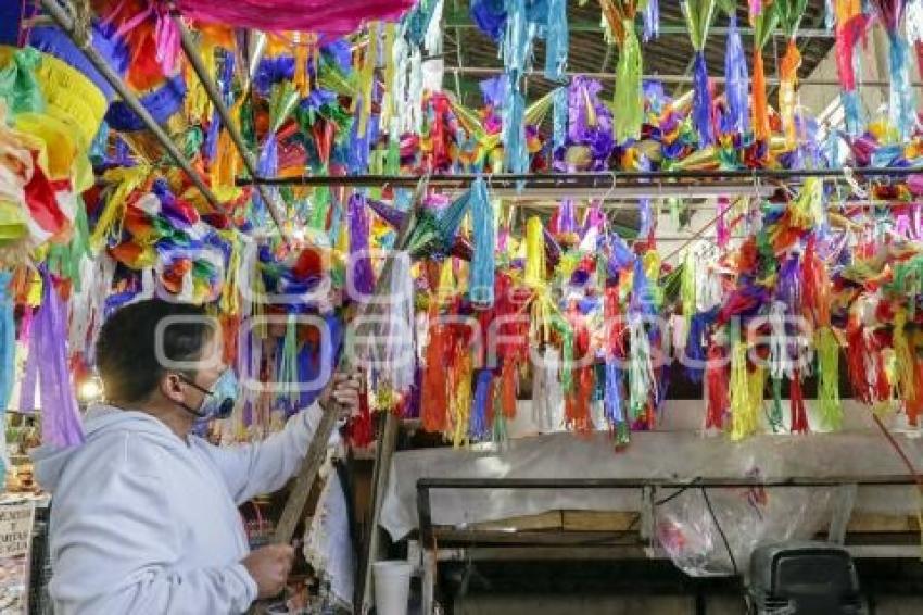 ELABORACIÓN PIÑATAS