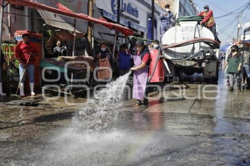 LIMPIEZA MERCADO 5 DE MAYO