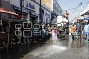 LIMPIEZA MERCADO 5 DE MAYO