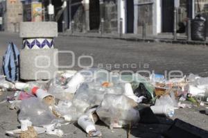 BASURA . AÑO NUEVO