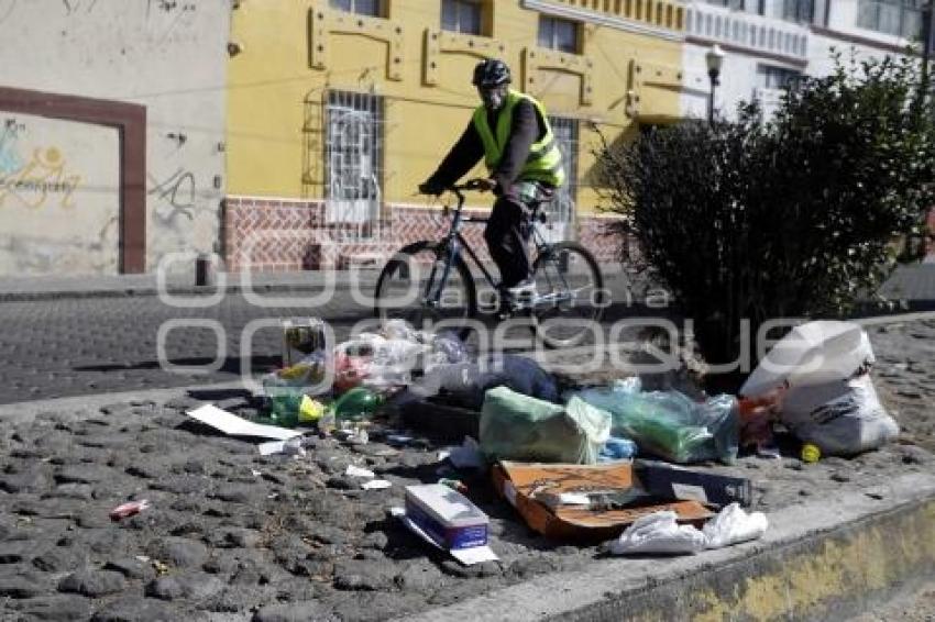 BASURA . AÑO NUEVO