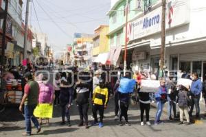 TEXMELUCAN . MANIFESTACIÓN VENDEDORES