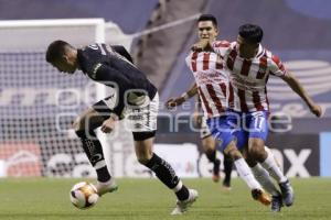 FÚTBOL . CLUB PUEBLA VS CHIVAS