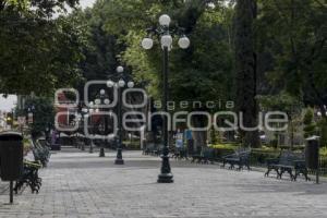 CONFINAMIENTO . ZÓCALO