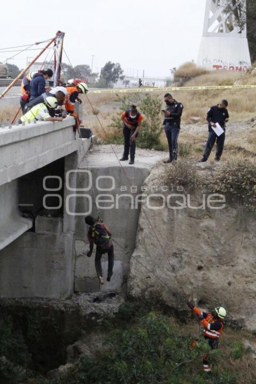 CADÁVER EN BARRANCA