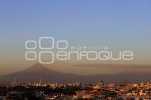 VOLCÁN POPOCATÉPETL . AMANECER