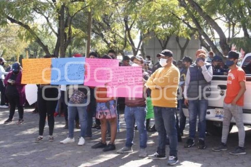 TEXMELUCAN . MANIFESTACIÓN AMBULANTES