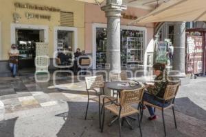 ECONOMÍA . RESTAURANTES