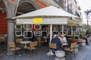 ECONOMÍA . RESTAURANTES
