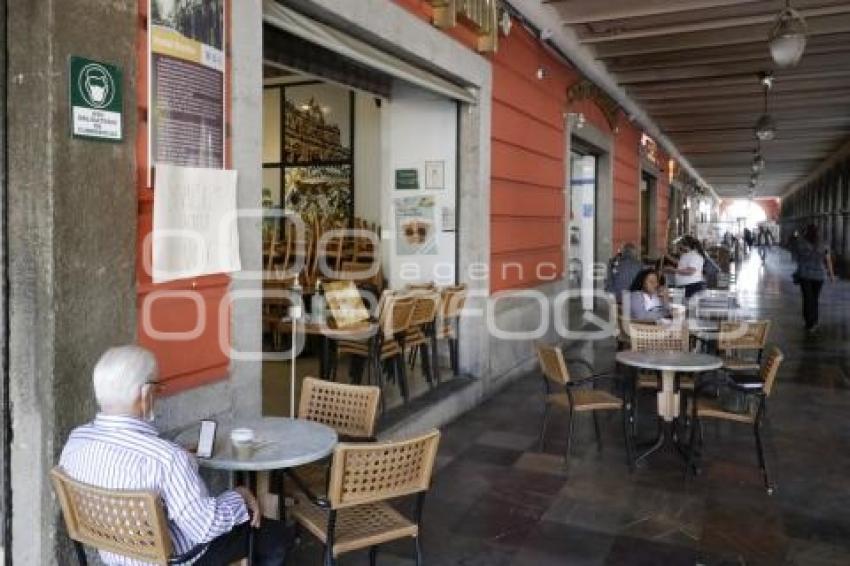 ECONOMÍA . RESTAURANTES